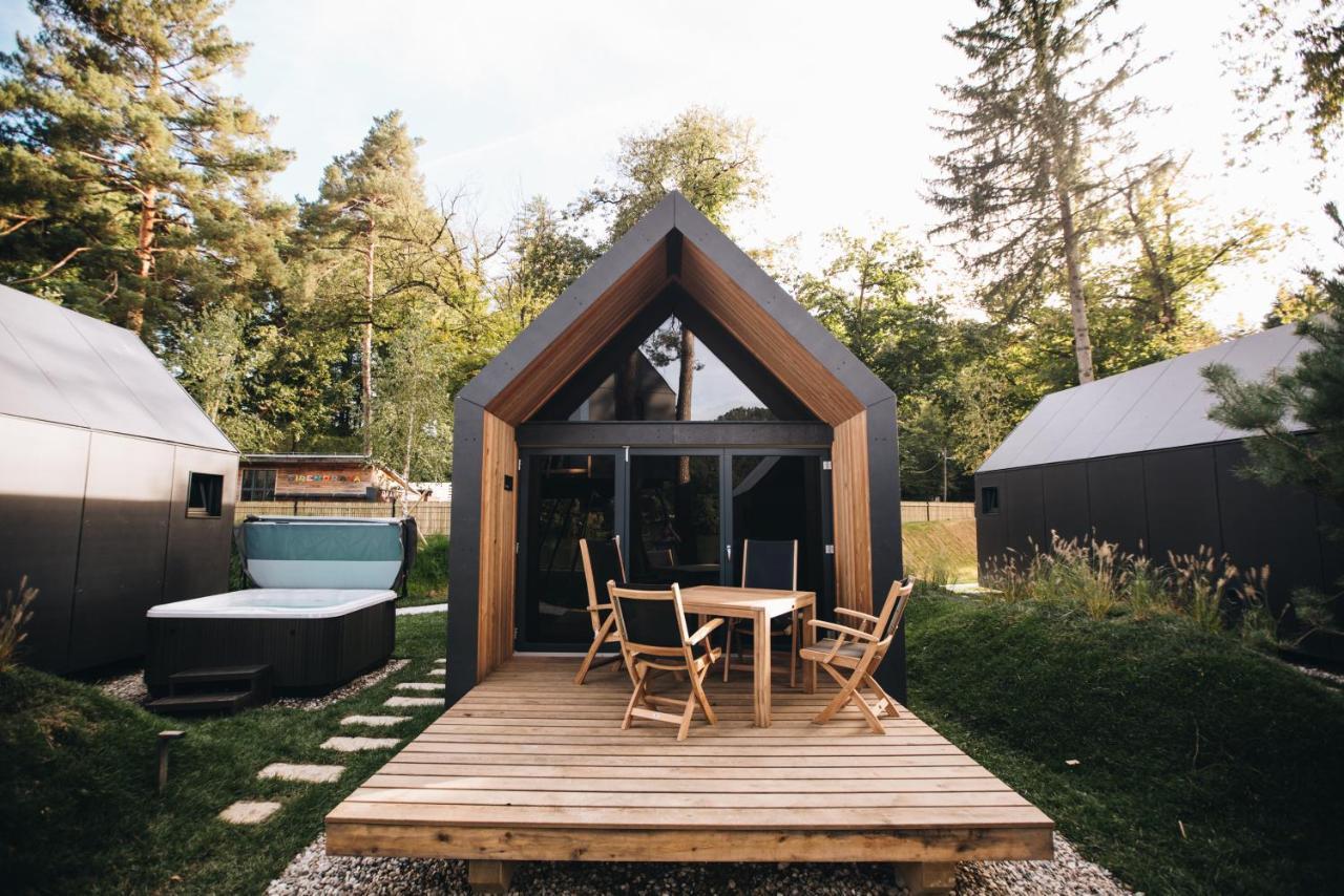 Luxury Glamping Chocolate Village Maribor Exteriör bild